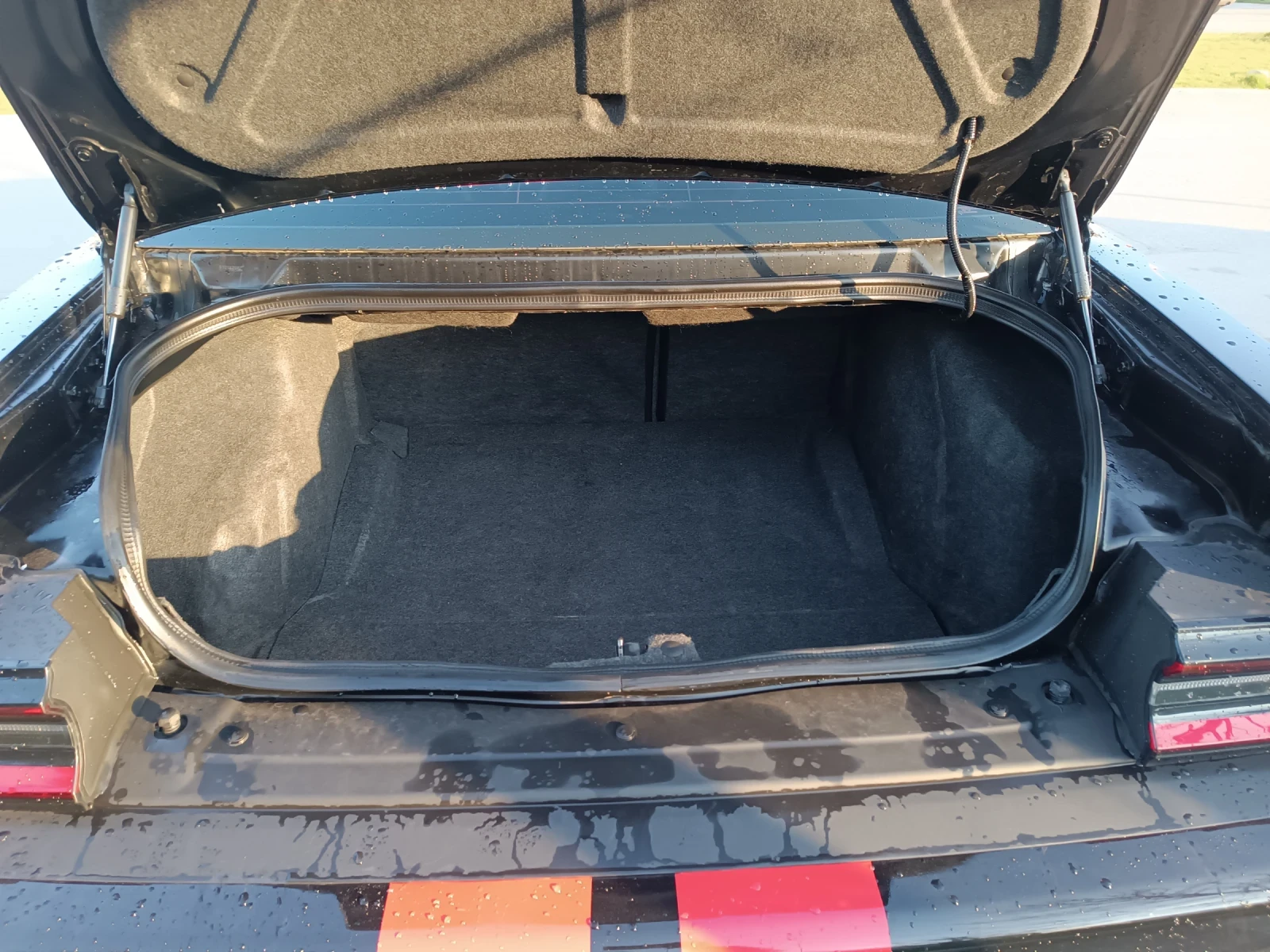 Dodge Challenger RT 5.7HEMI 8ZF | Mobile.bg — изображение 13