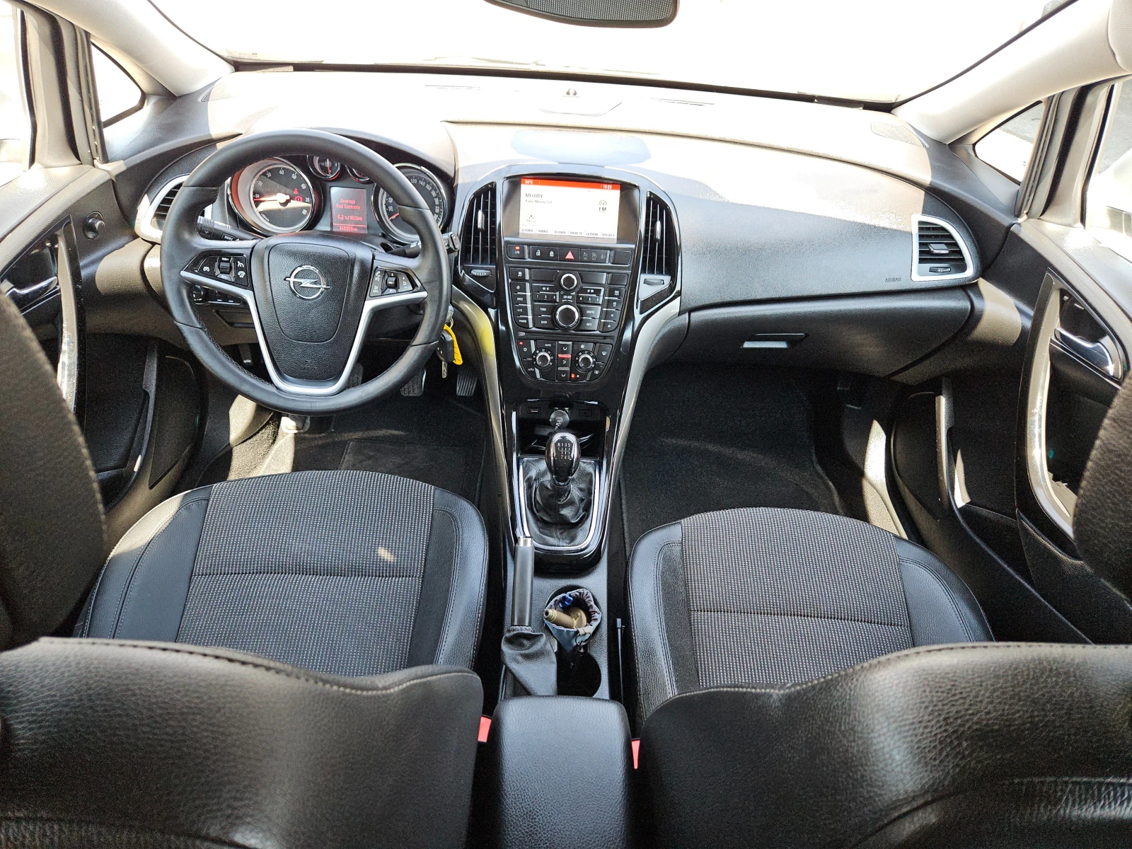 Opel Astra 1.4Т/GPL/COSMO/Sports Tourer/ACC/LED/NAVI/БЛУТУТ - изображение 10
