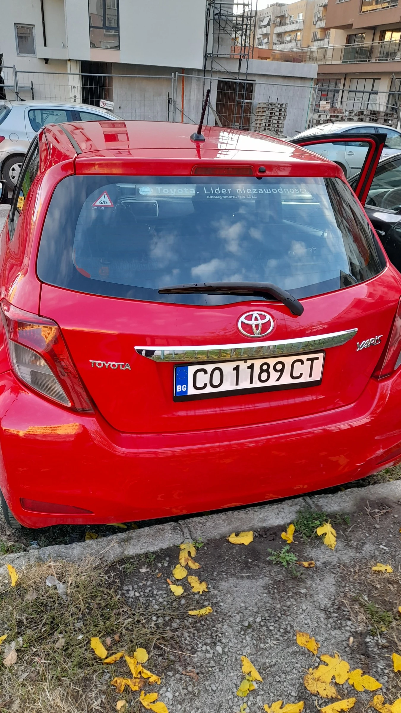 Toyota Yaris  - изображение 4