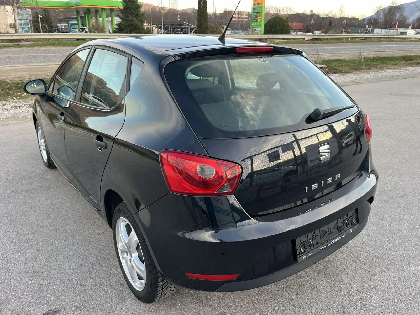 Seat Ibiza 1.2I 69кс. EURO 5 КЛИМАТИК  - изображение 5