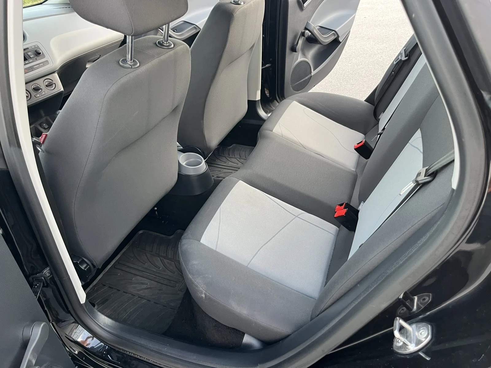 Seat Ibiza 1.2I 69кс. EURO 5 КЛИМАТИК  - изображение 9