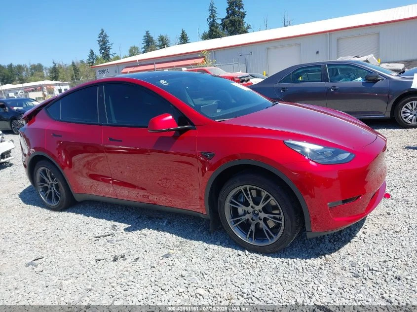 Tesla Model Y U   U All Wheel Drive - изображение 5