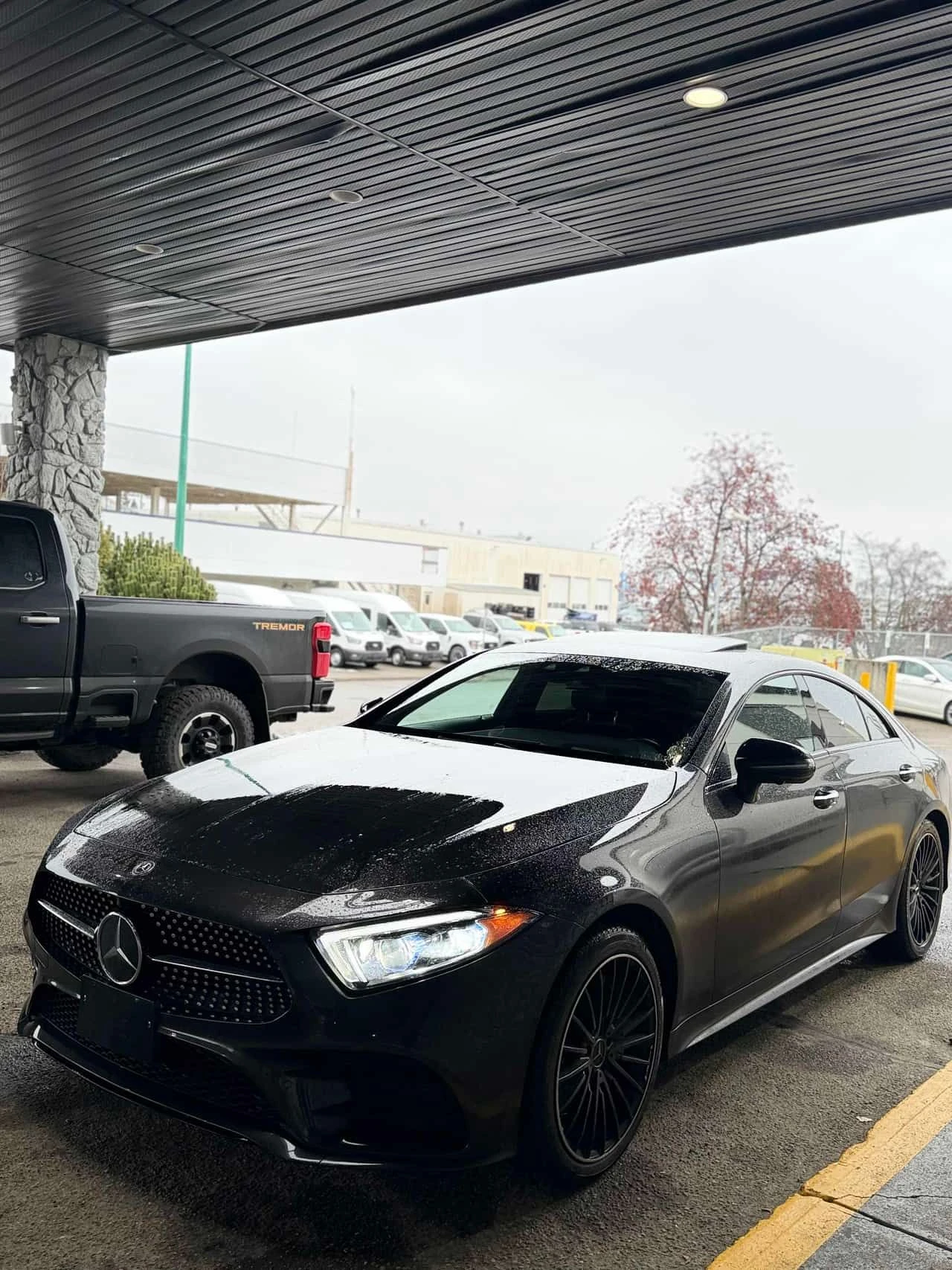 Mercedes-Benz CLS 450 4 MATIC * CARFAX * 360 * HEAD UP * BURMESTER, снимка 2 - Автомобили и джипове - 53934658