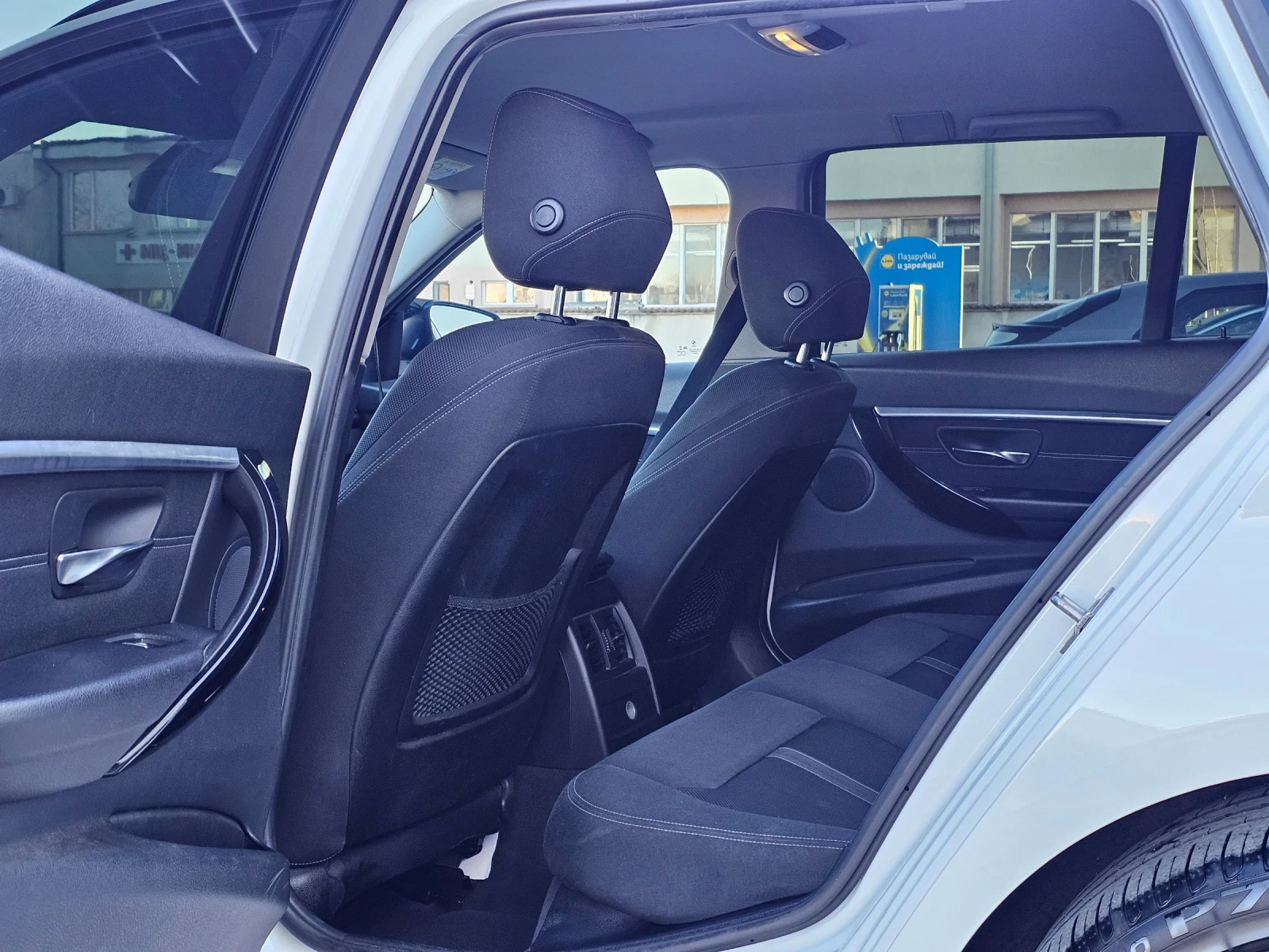 BMW 320 320XD 190hp B47 M-Sport LCI, снимка 15 - Автомобили и джипове - 54293745