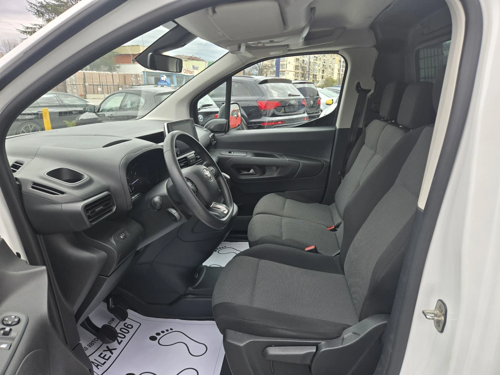 Toyota Proace City | Mobile.bg � ����������� 7