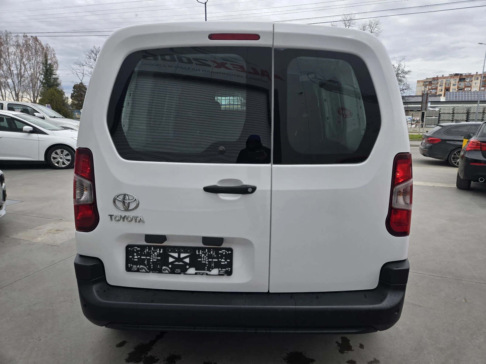 Toyota Proace City | Mobile.bg � ����������� 5