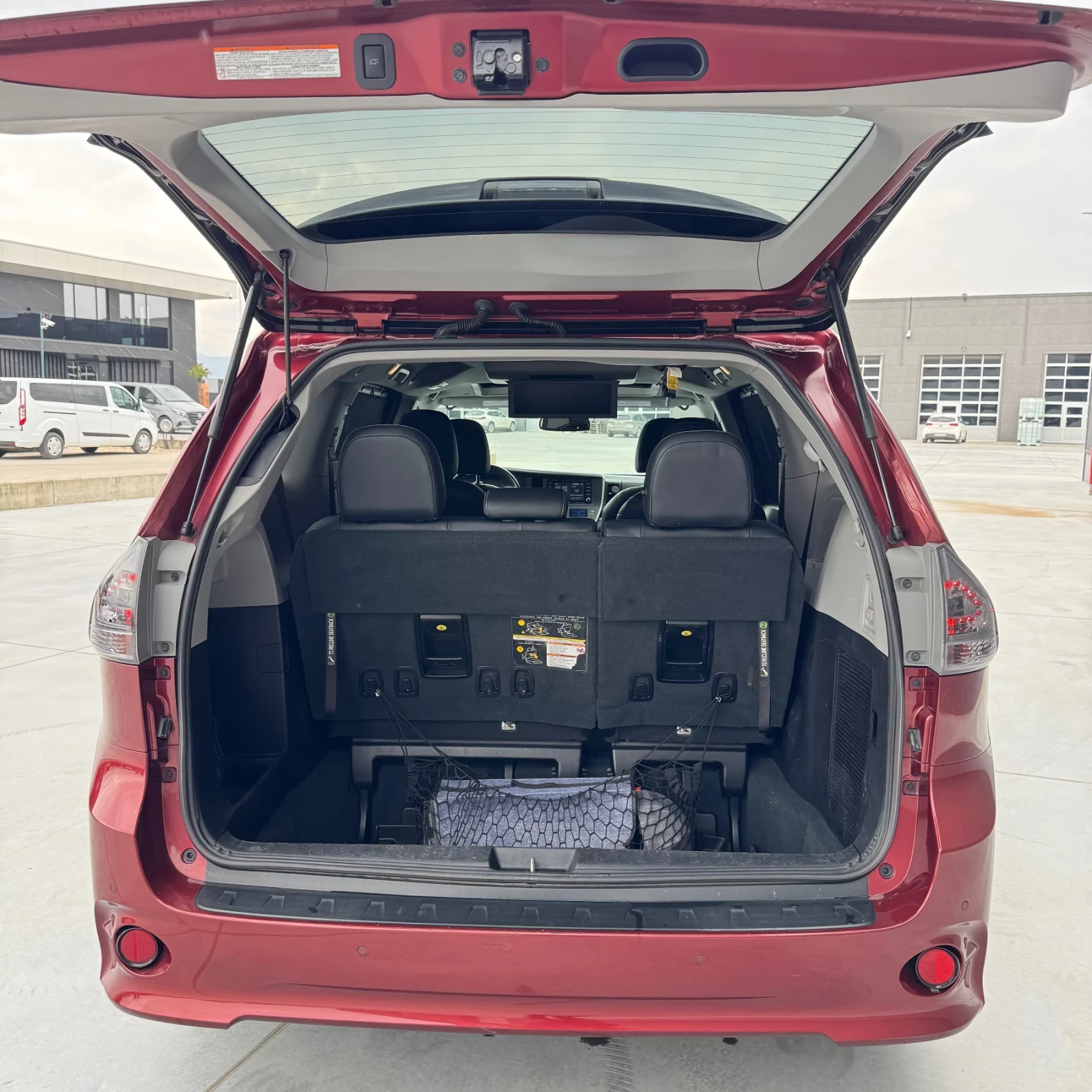 Toyota Sienna SE AWD-3.5, снимка 5 - Автомобили и джипове - 54169033