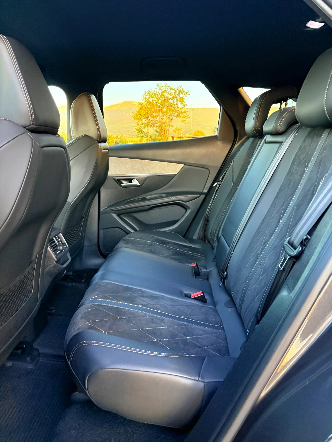 Peugeot 3008 GT | 2.0 HDI | 180 к.с. | ДИСТРОНИК, снимка 12 - Автомобили и джипове - 54760817
