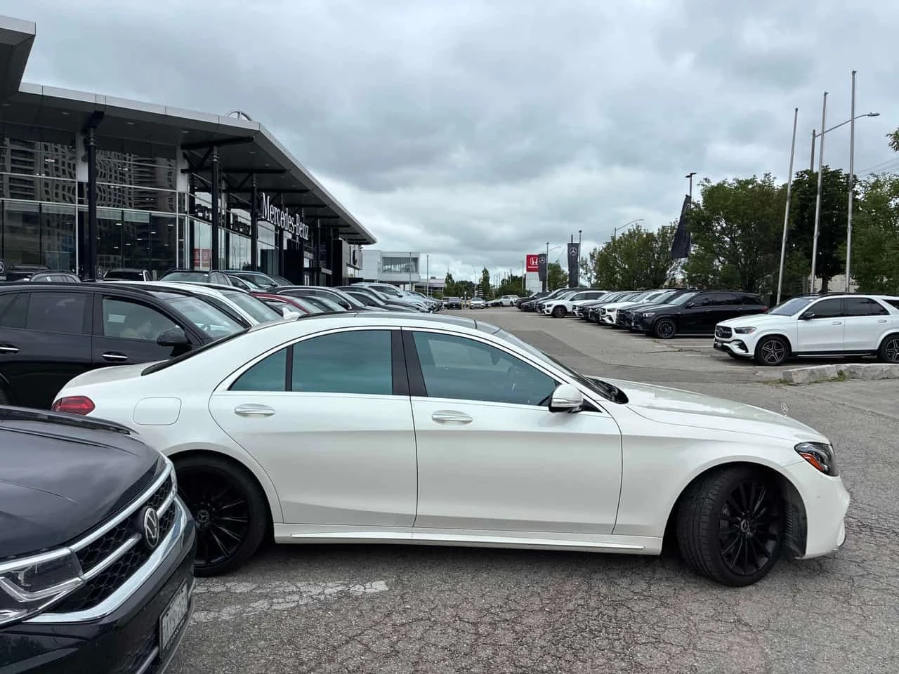 Mercedes-Benz S 560 CARFAX, снимка 3 - Автомобили и джипове - 55310486