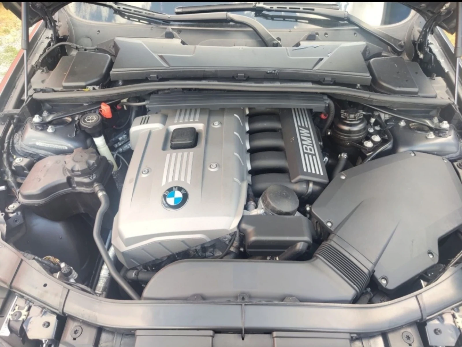 BMW 330 4х4, снимка 14 - Автомобили и джипове - 55365030