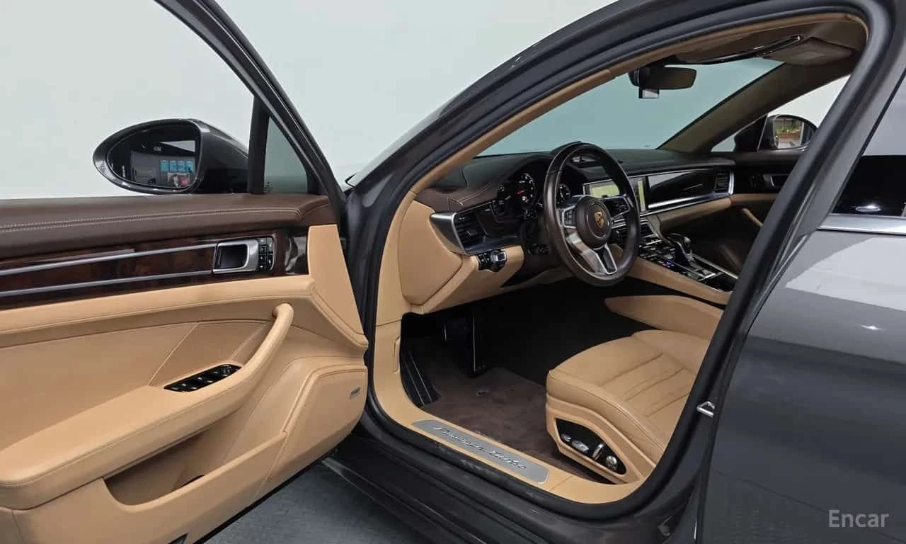 Porsche Panamera Turbo, снимка 9 - Автомобили и джипове - 55405905