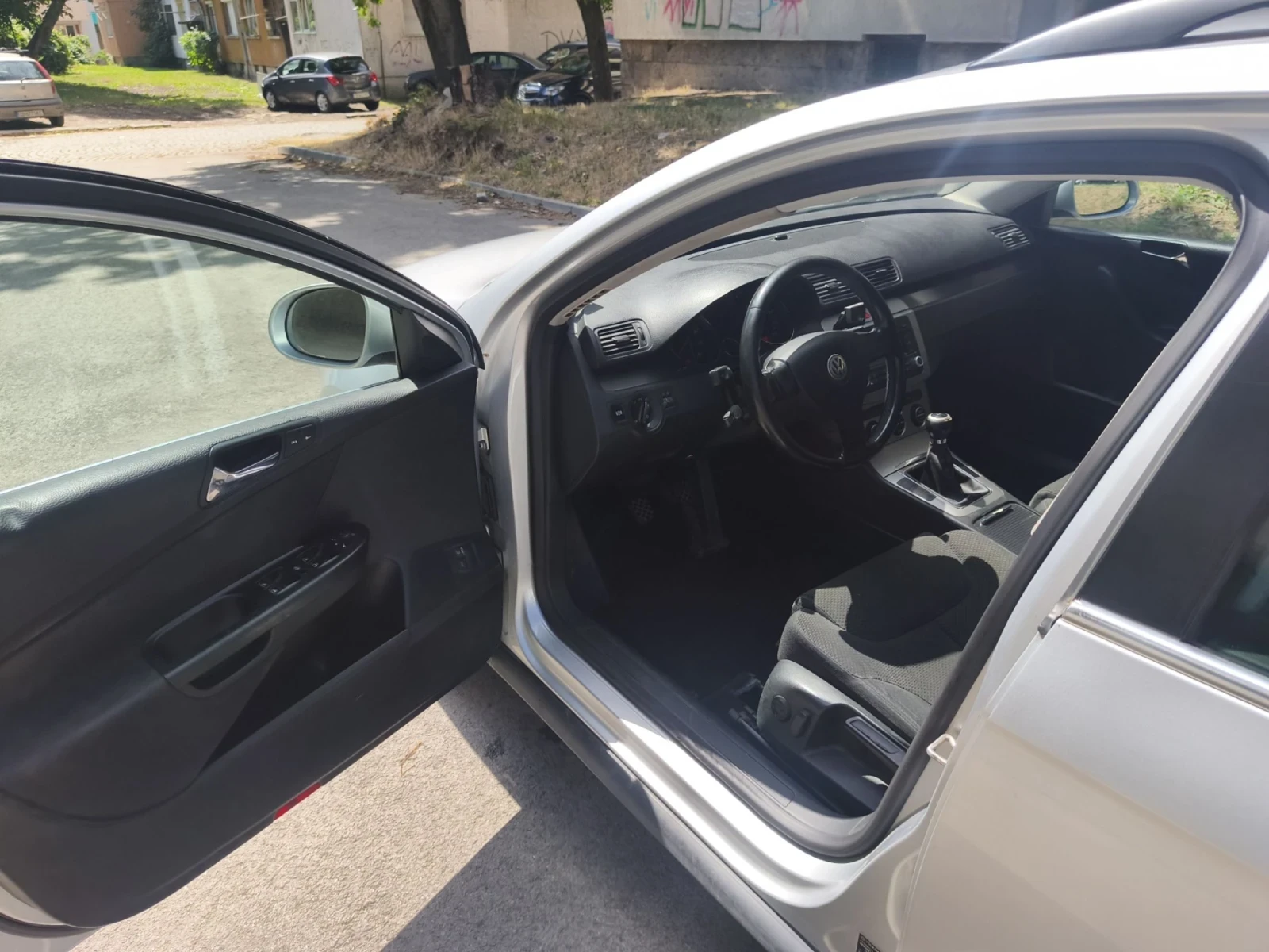 VW Passat 2.0 FSI, снимка 7 - Автомобили и джипове - 55443850