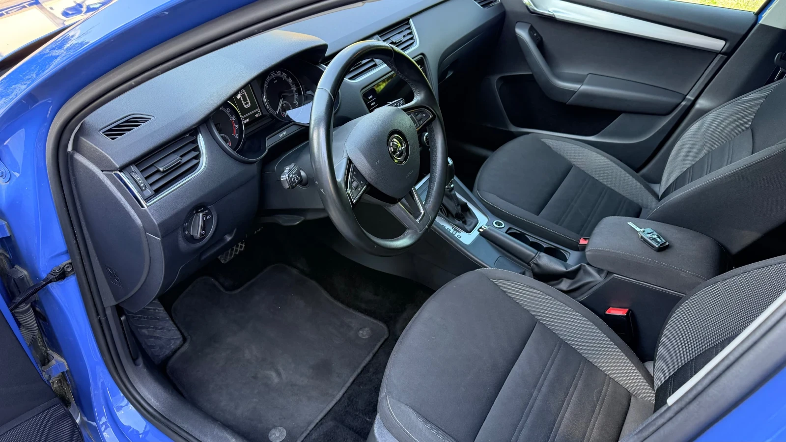 Skoda Octavia Facelift TDI Automatic , снимка 8 - Автомобили и джипове - 55548498