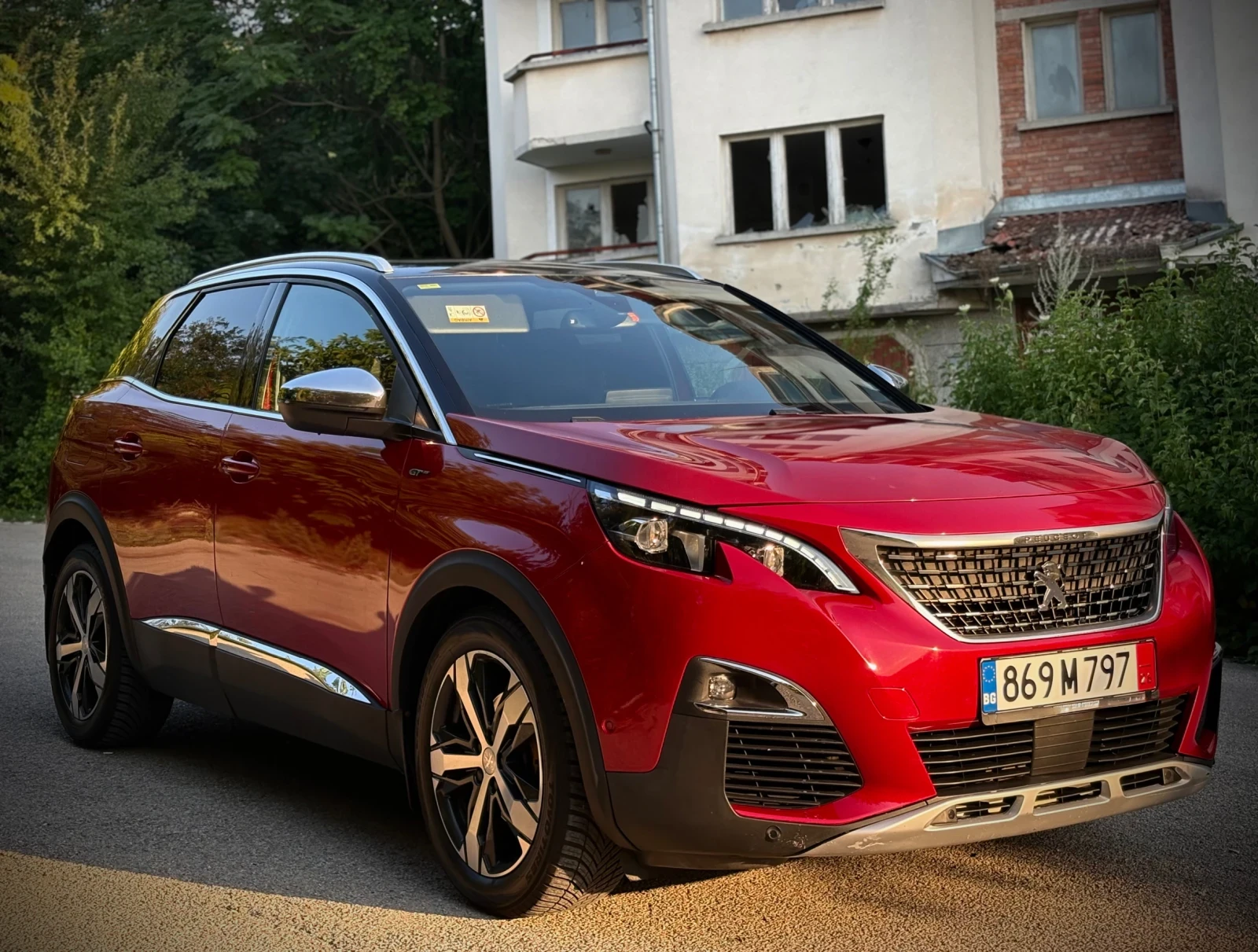 Peugeot 3008 * GT-LINE * DISTRONIC * PANORAMA * KEYLESS * 360 *, снимка 3 - Автомобили и джипове - 55569548