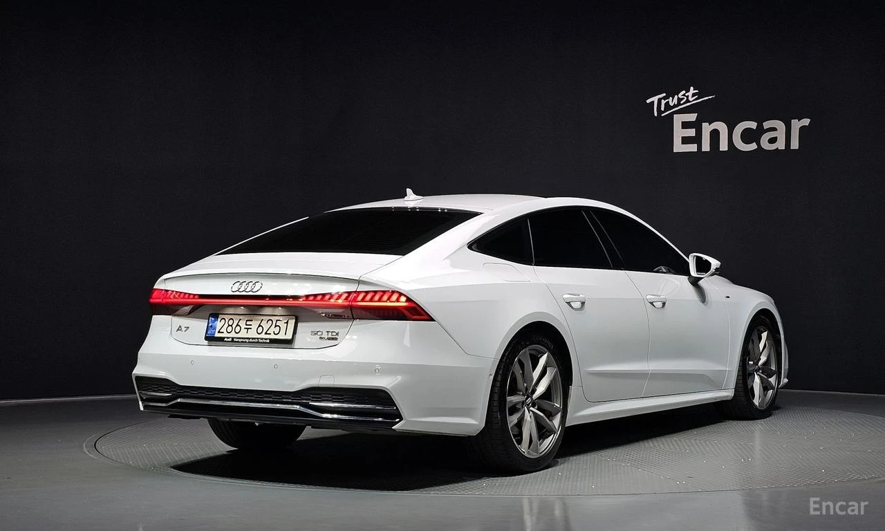 Audi A7 50 TDI Quattro* B&O* 360* ХЕДЪП* МАСАЖ* DISTRONIC*, снимка 3 - Автомобили и джипове - 55655764