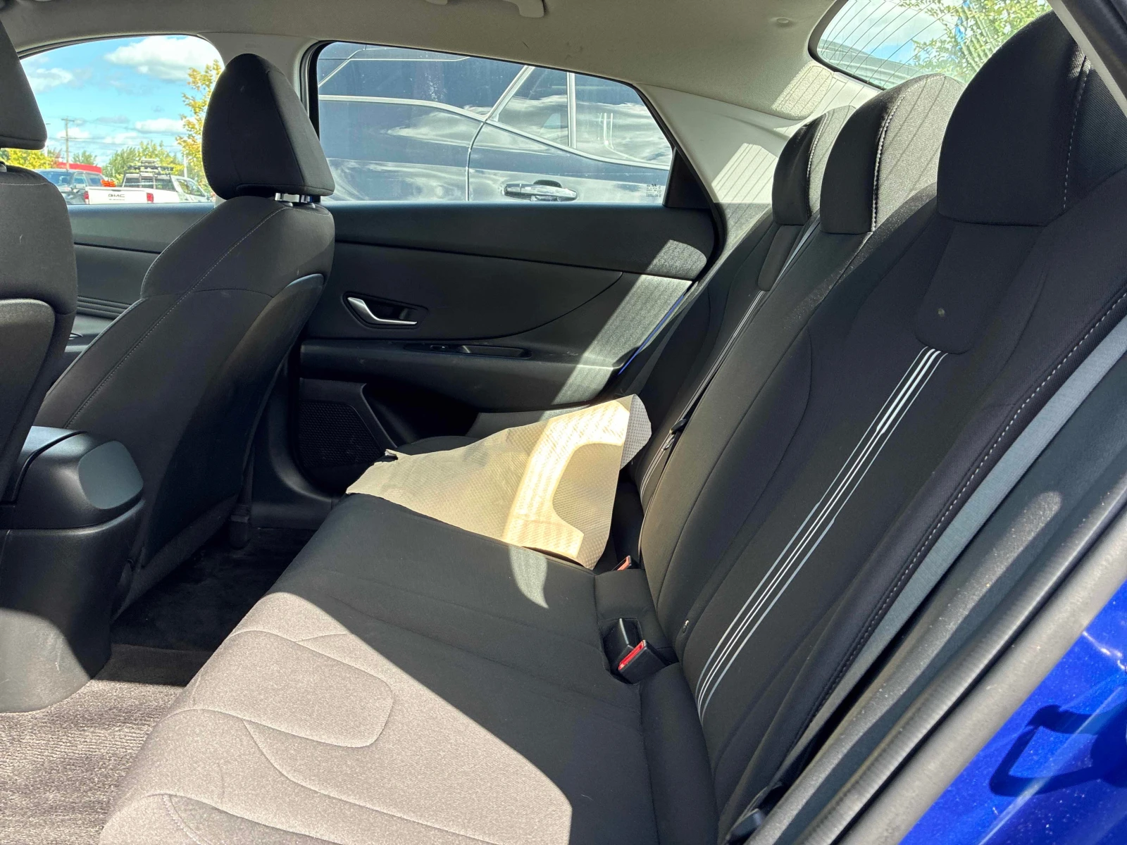 Hyundai Elantra * Preferred * АВТОКРЕДИТ БЕЗ ПЪРВОНАЧАЛНА ВНОСКА* , снимка 15 - Автомобили и джипове - 56041813