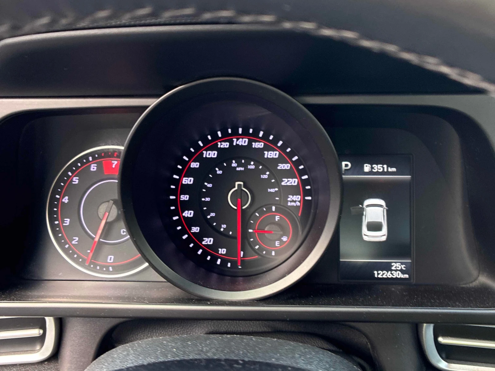 Hyundai Elantra * Preferred * АВТОКРЕДИТ БЕЗ ПЪРВОНАЧАЛНА ВНОСКА* , снимка 8 - Автомобили и джипове - 56041813