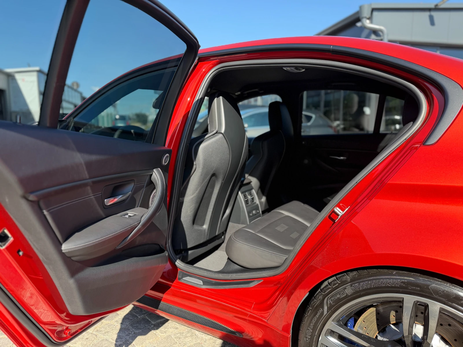 BMW M3 F80 Sakhir Orange, снимка 8 - Автомобили и джипове - 56078651