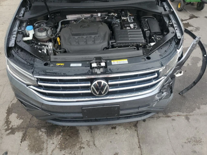 VW Tiguan 2.0L 4 All wheel drive, снимка 4 - Автомобили и джипове - 47346049