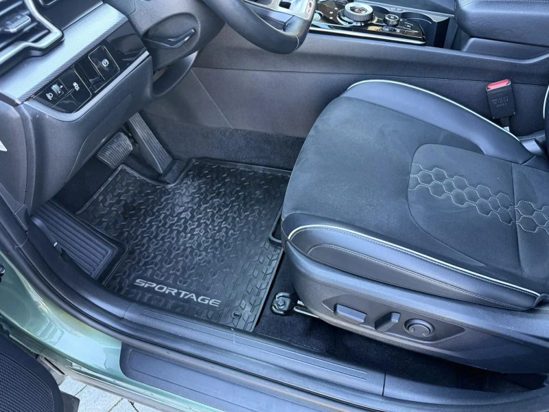 Kia Sportage 1, 6 Mild Hybrid 22000 km GT Line Top , снимка 11 - Автомобили и джипове - 51198663