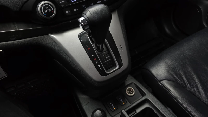 Honda Cr-v 4WD EX autogeorge.com, снимка 9 - Автомобили и джипове - 53096574