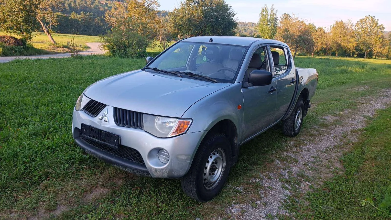 Mitsubishi L200 2.4D 4x4 - [1] 