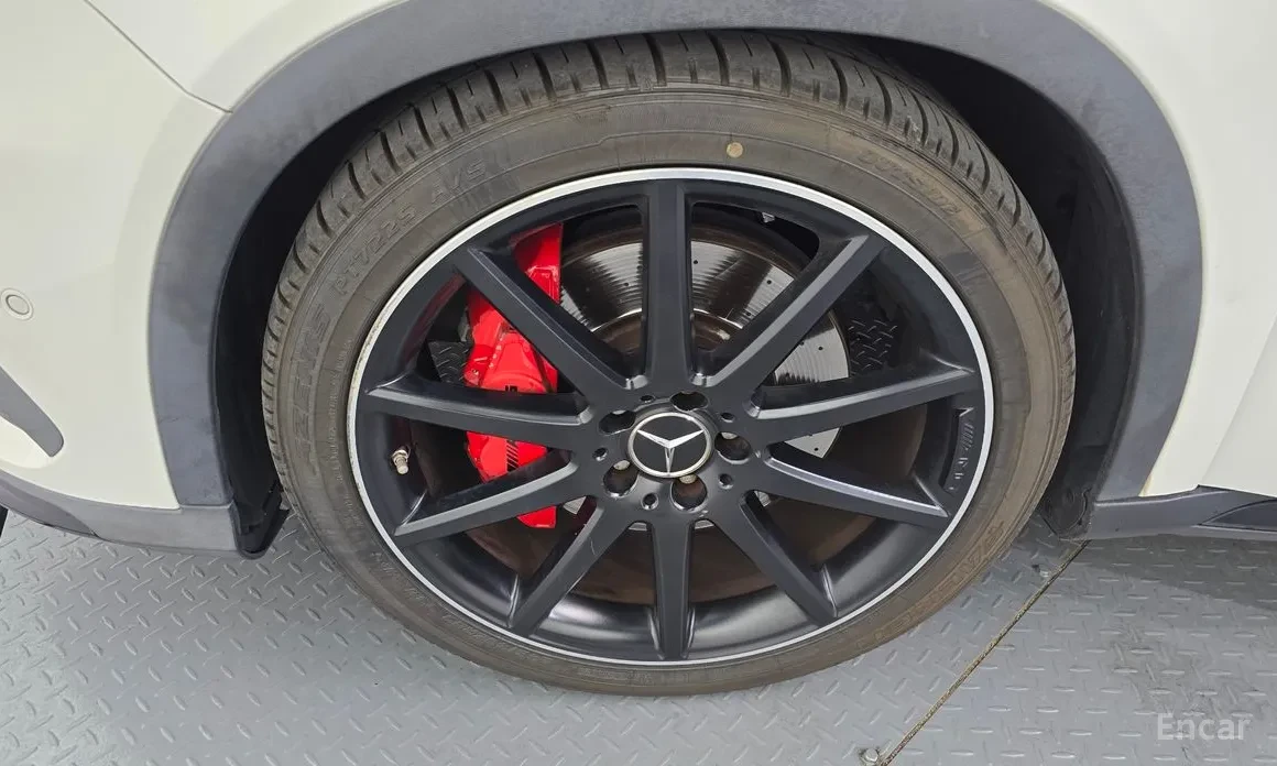 Mercedes-Benz GLA 45 AMG GLA-Class X156 GLA45 AMG 4MATIC - изображение 5
