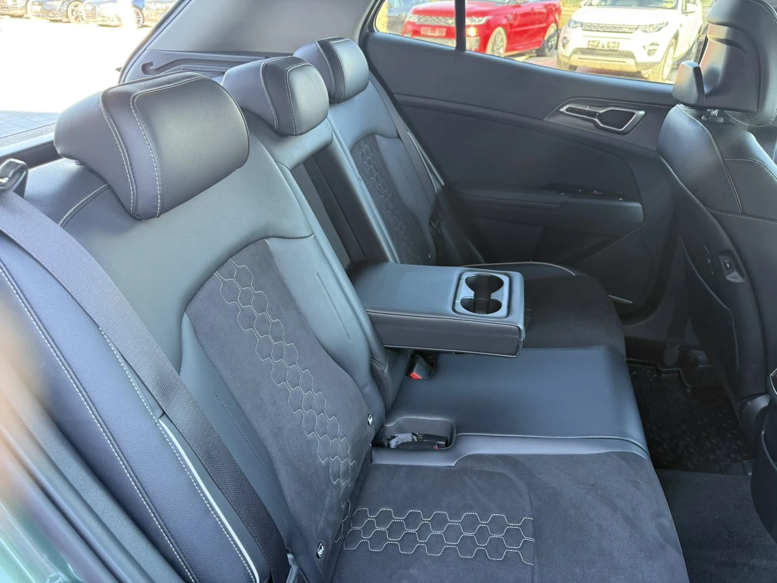 Kia Sportage 1, 6 Mild Hybrid 22000 km GT Line Top  - изображение 7