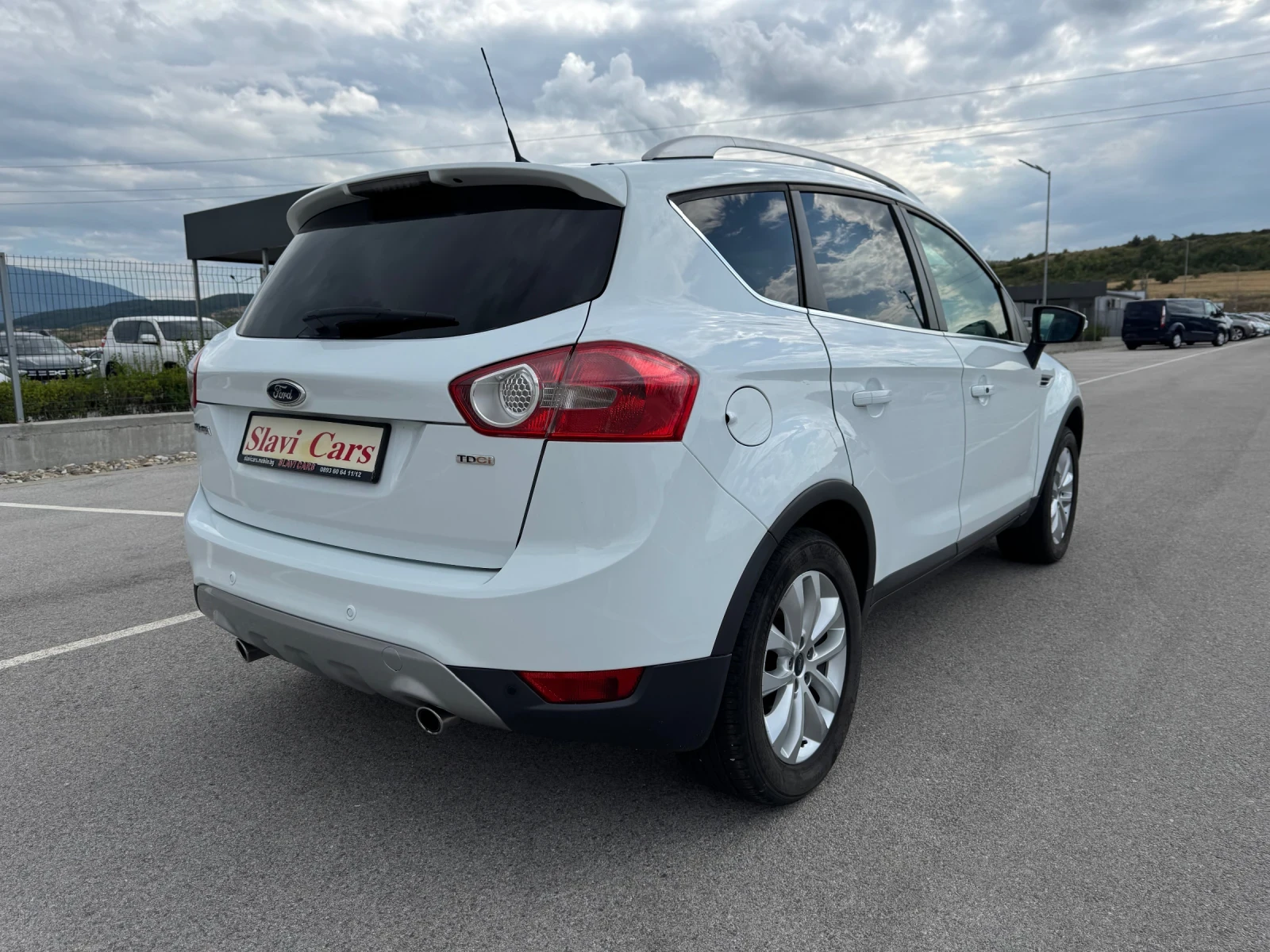 Ford Kuga 2.0 D 4x4/ TITANIUM/ KEYLESS/ PANO/ PODGREV STAKLO - изображение 4