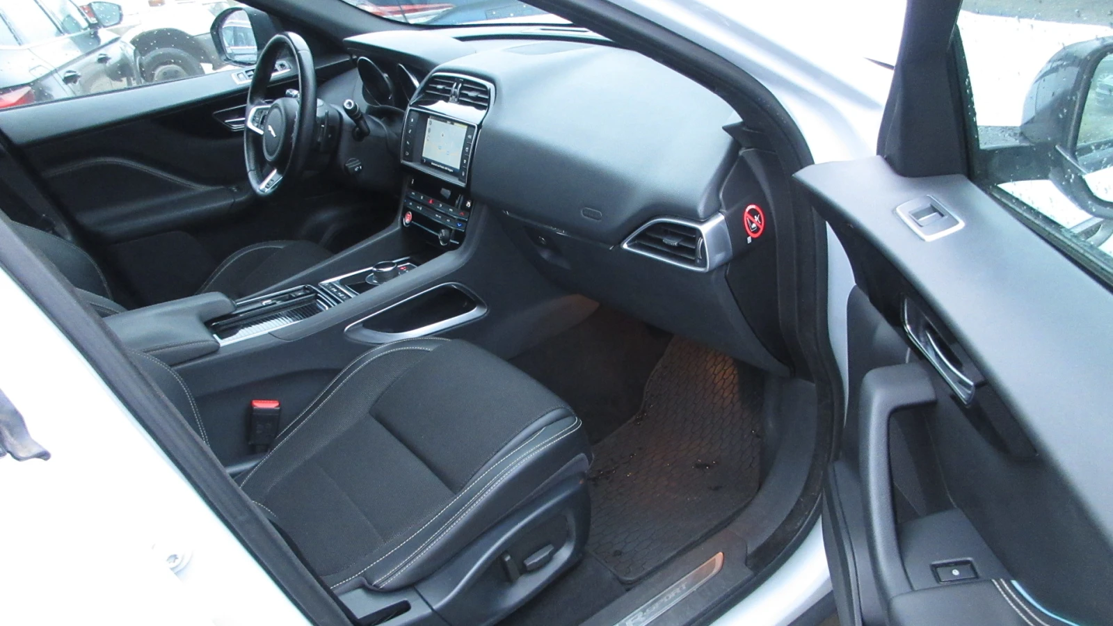 Jaguar F-PACE 2.0TD4-AWD-R-SPORT | Mobile.bg � ����������� 12