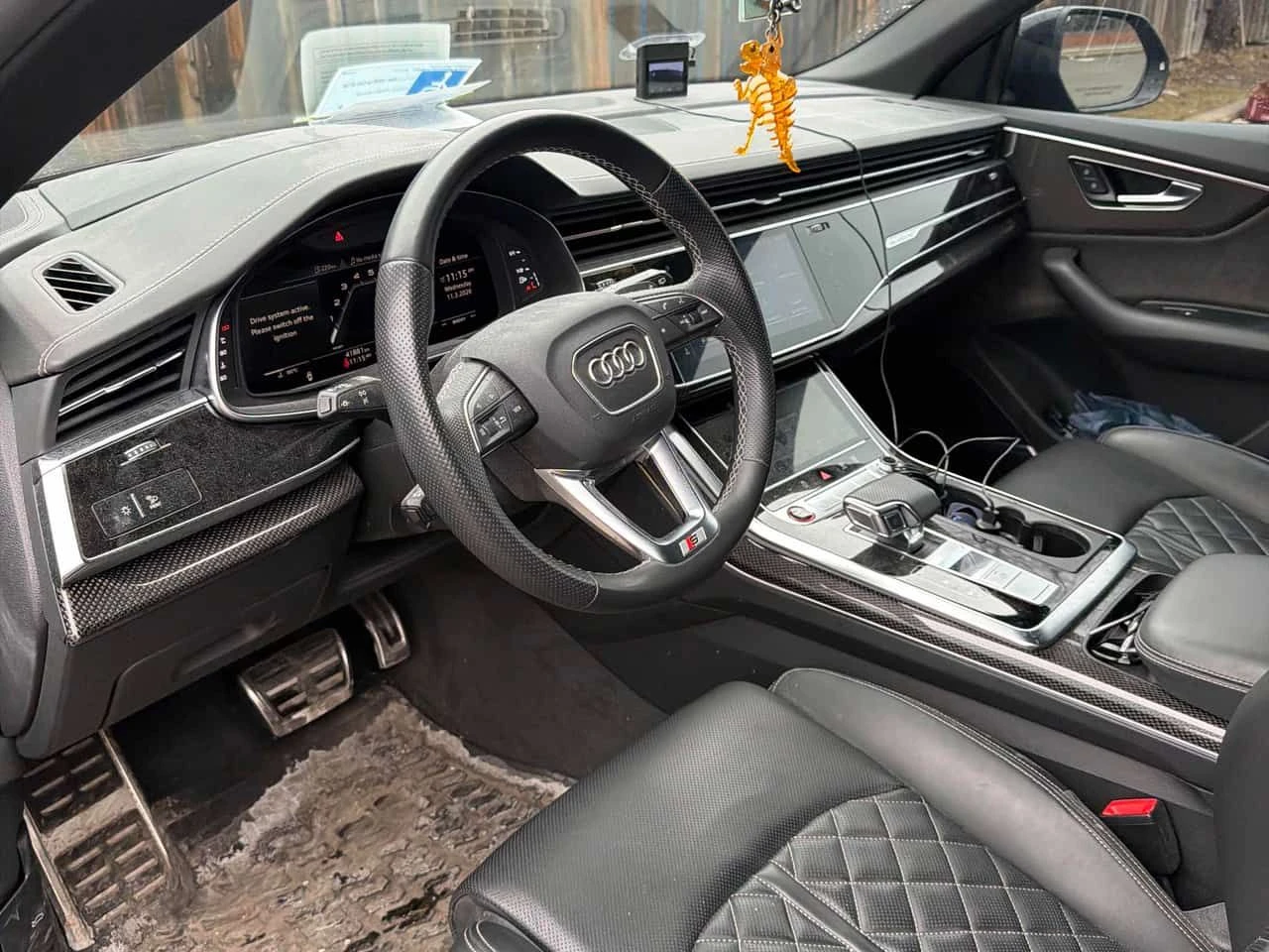 Audi SQ8 * 4.0 TFSI QUATTRO * CARFAX * ПАНОРАМА * ОБДУХВАНЕ, снимка 5 - Автомобили и джипове - 53803329