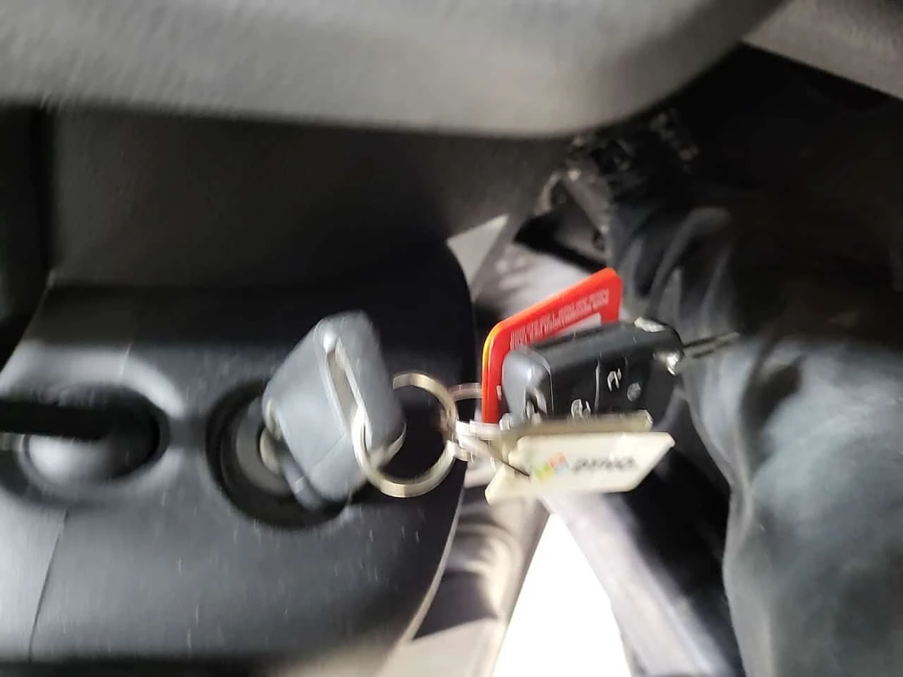 VW Tiguan * TRENDLINE * CARFAX * 2 КЛЮЧА, снимка 8 - Автомобили и джипове - 53888510