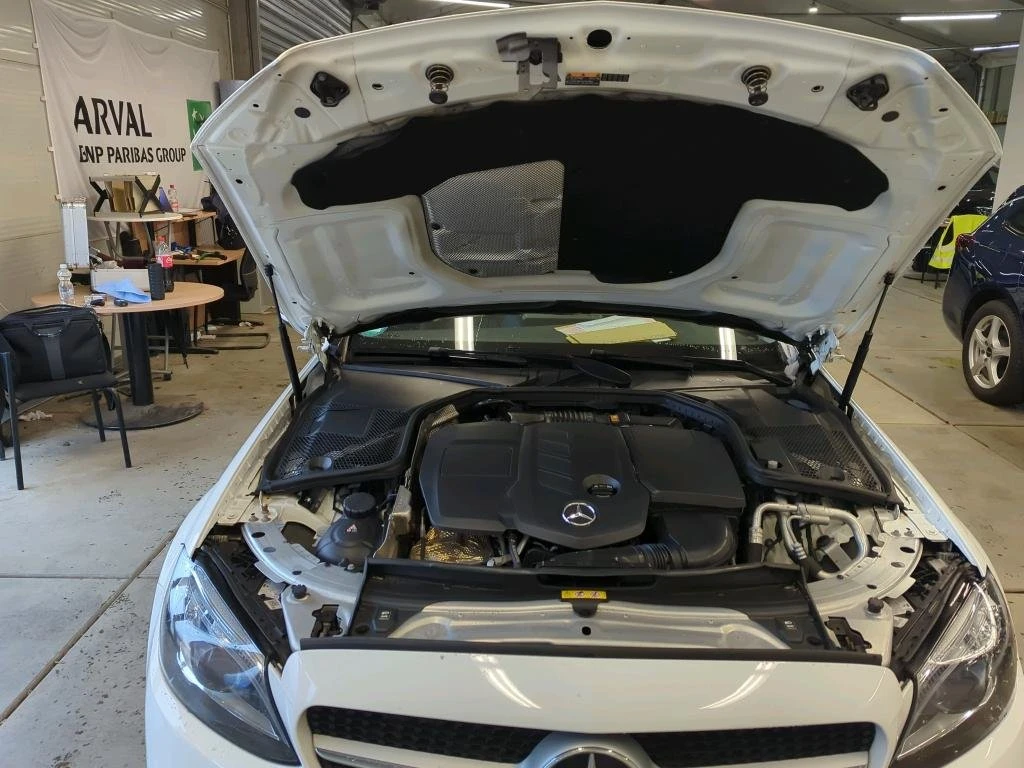 Land Rover Discovery C 220d , снимка 9 - Автомобили и джипове - 53999937