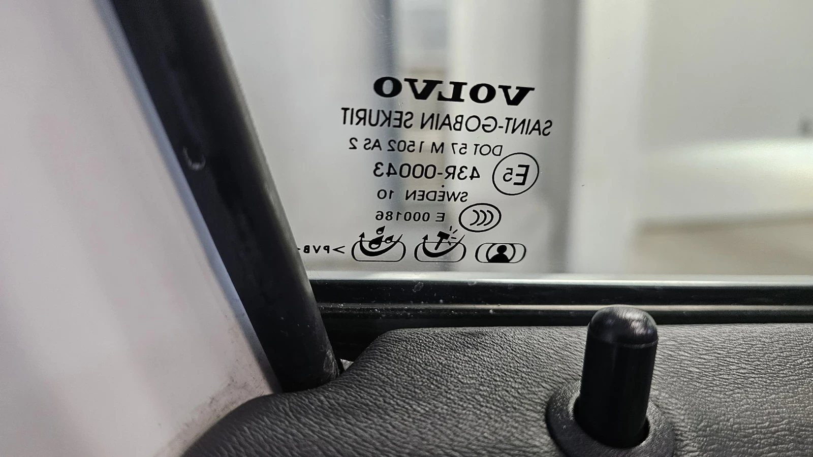 Volvo XC60 D5, снимка 10 - Автомобили и джипове - 54327693