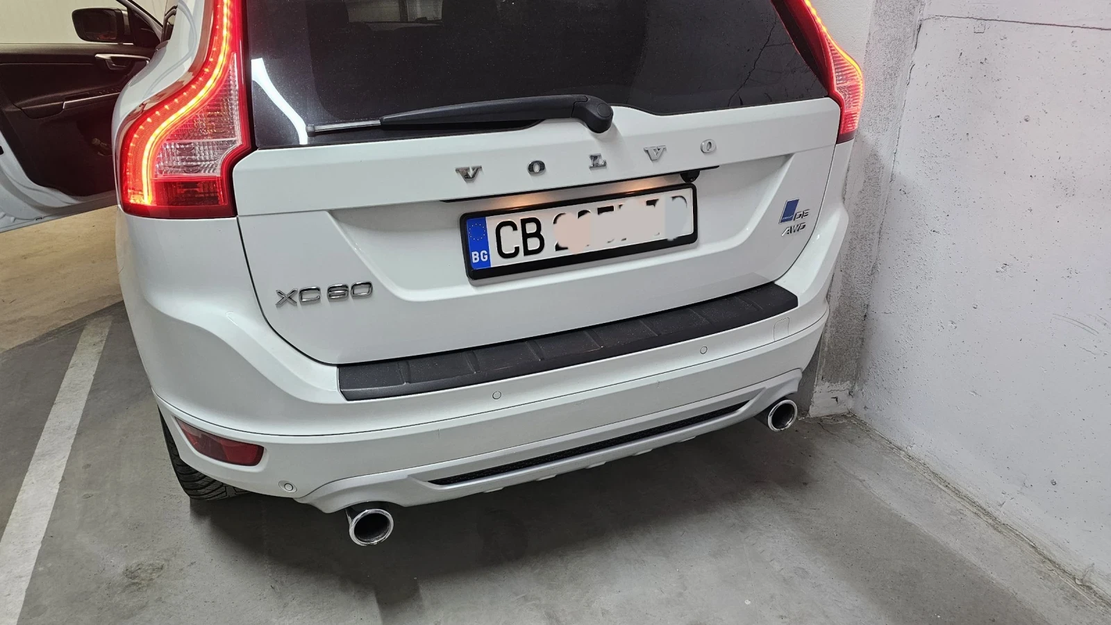 Volvo XC60 D5, снимка 2 - Автомобили и джипове - 54327693