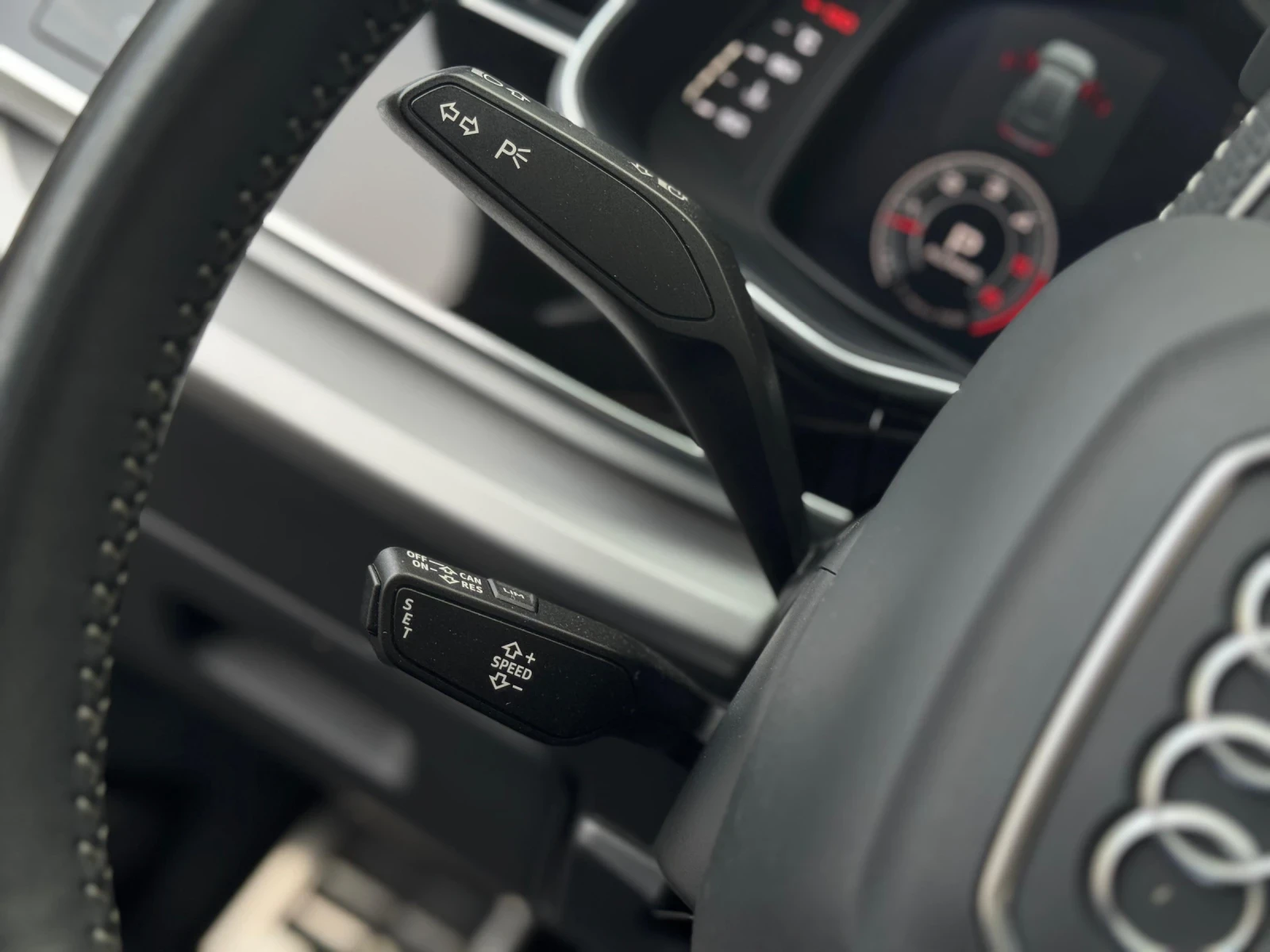 Audi Q8 3хS-line+ Shadow-Line, снимка 16 - Автомобили и джипове - 54330884