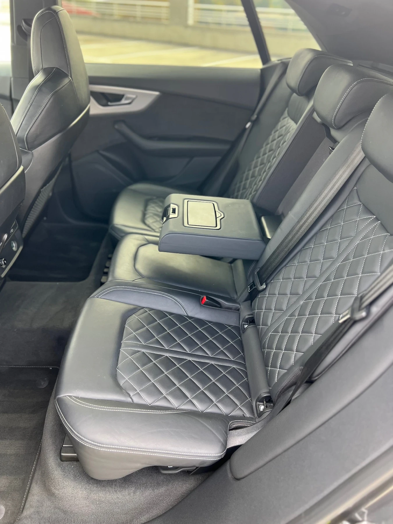 Audi Q8 3хS-line+ Shadow-Line, снимка 10 - Автомобили и джипове - 54330884