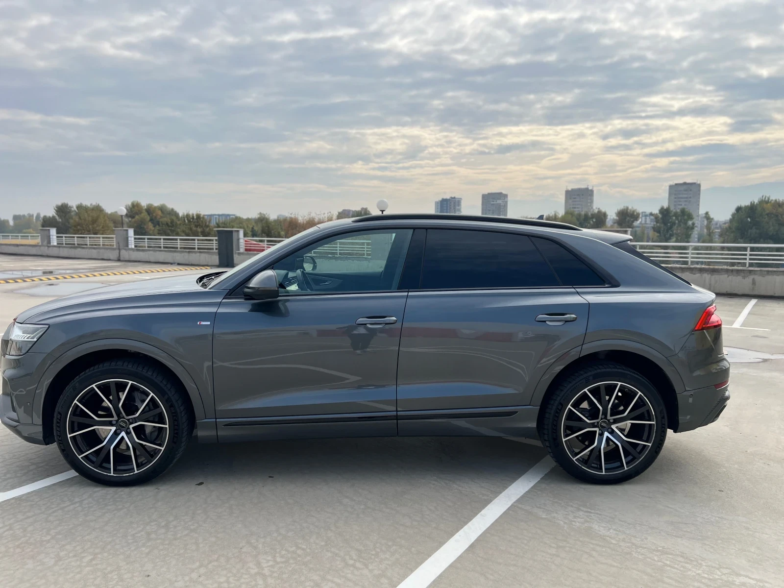Audi Q8 3хS-line+ Shadow-Line, снимка 4 - Автомобили и джипове - 54330884