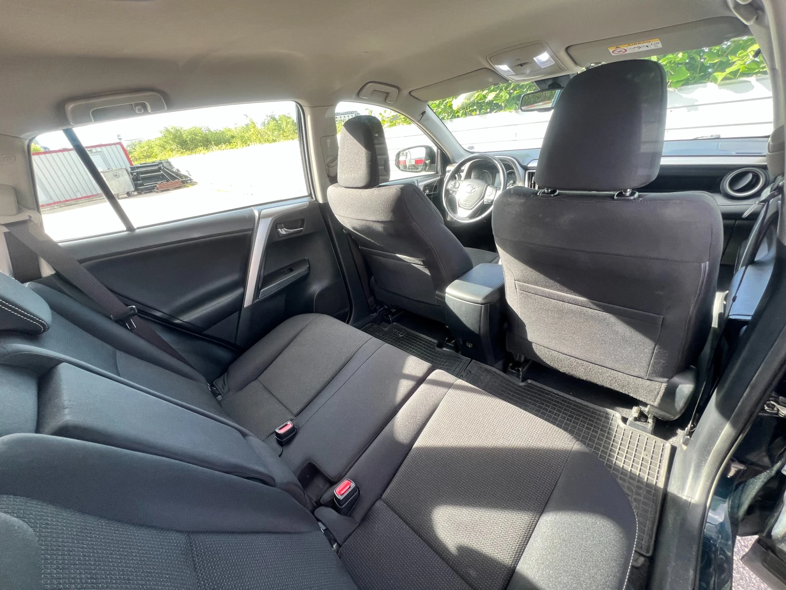 Toyota Rav4 Executive, снимка 11 - Автомобили и джипове - 54902129
