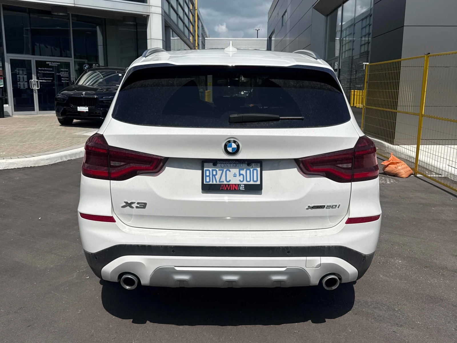 BMW X3 * xDrive30i * CARFAX * БЕЗ ПЪРВОНАЧАЛНА ВНОСКА, снимка 4 - Автомобили и джипове - 56093750