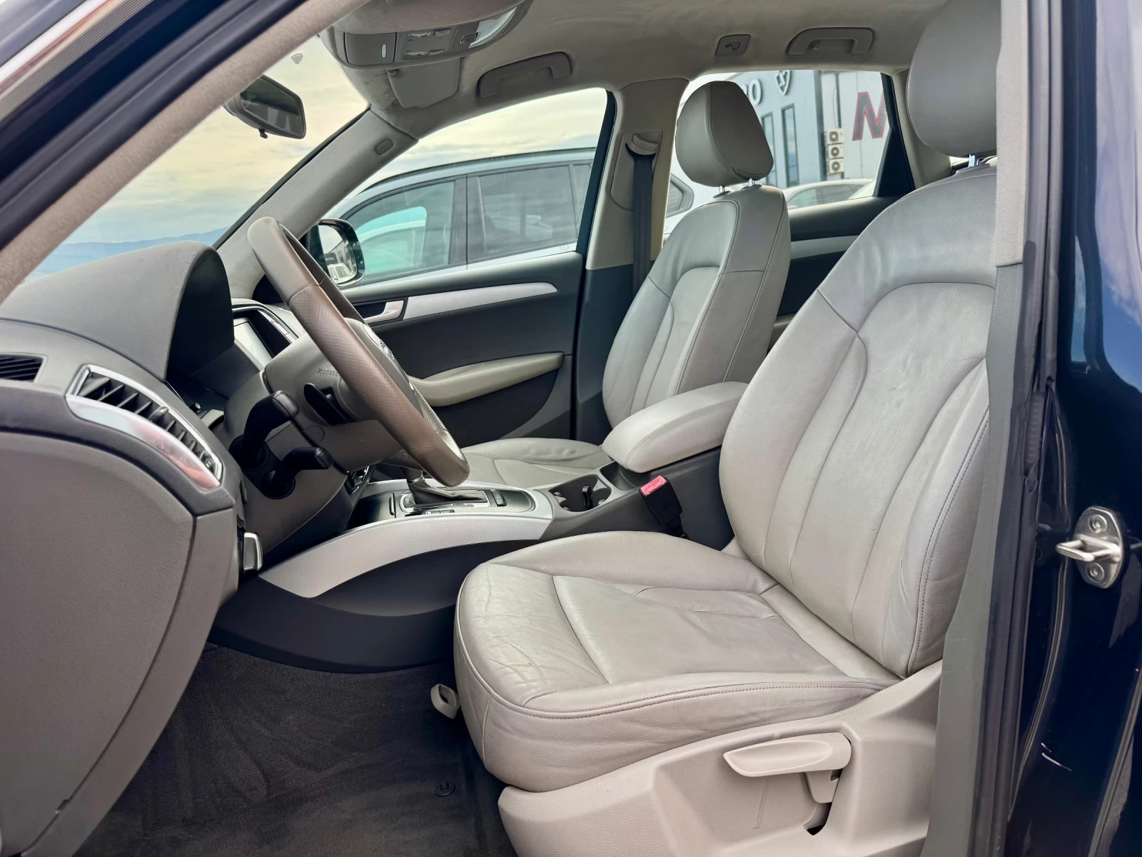 Audi Q5 2.0TDI QUATTRO S-LINE, снимка 10 - Автомобили и джипове - 56213796
