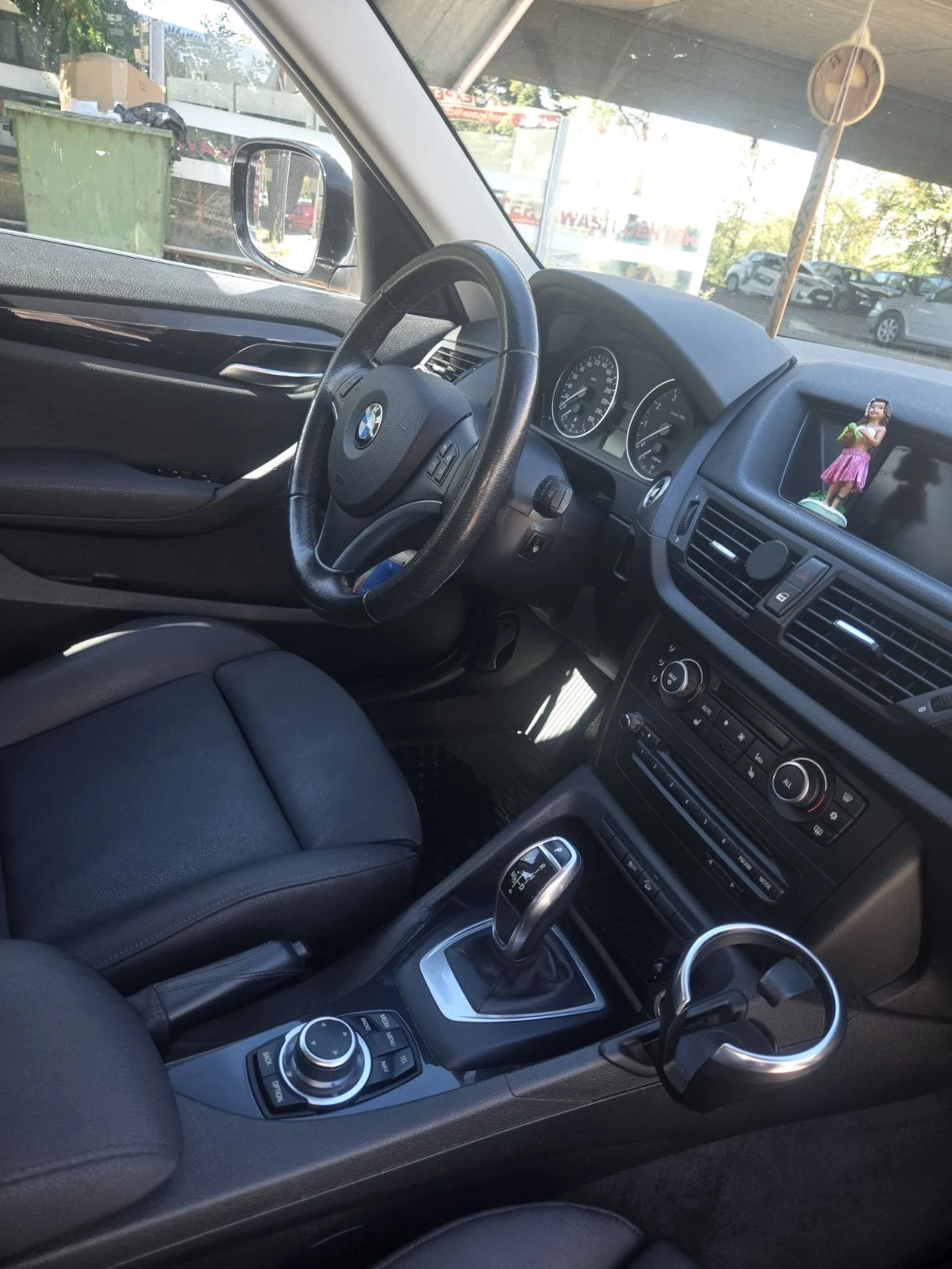 BMW X1, снимка 14 - Автомобили и джипове - 56336882
