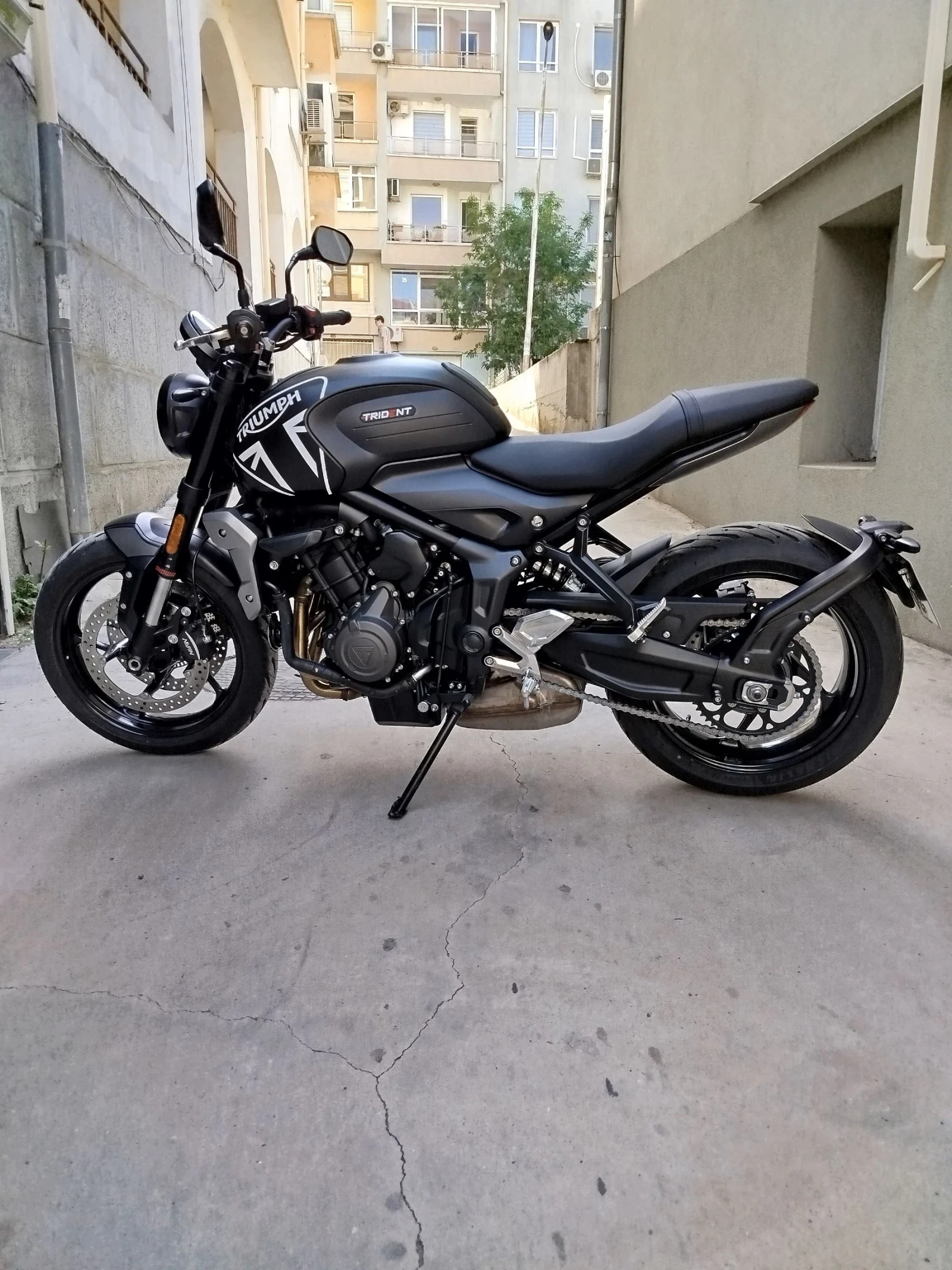 Triumph Trident 400  | Mobile.bg   1