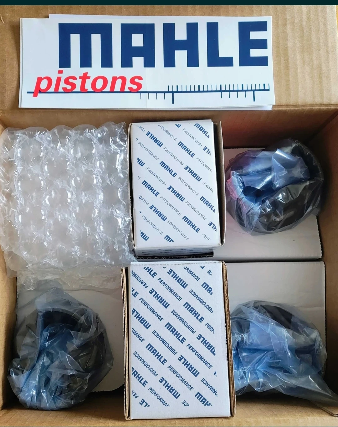 Комплект нови бутала за Nissan GT-R 3.8L V6 DOHC 24V от 2009-2017 г.