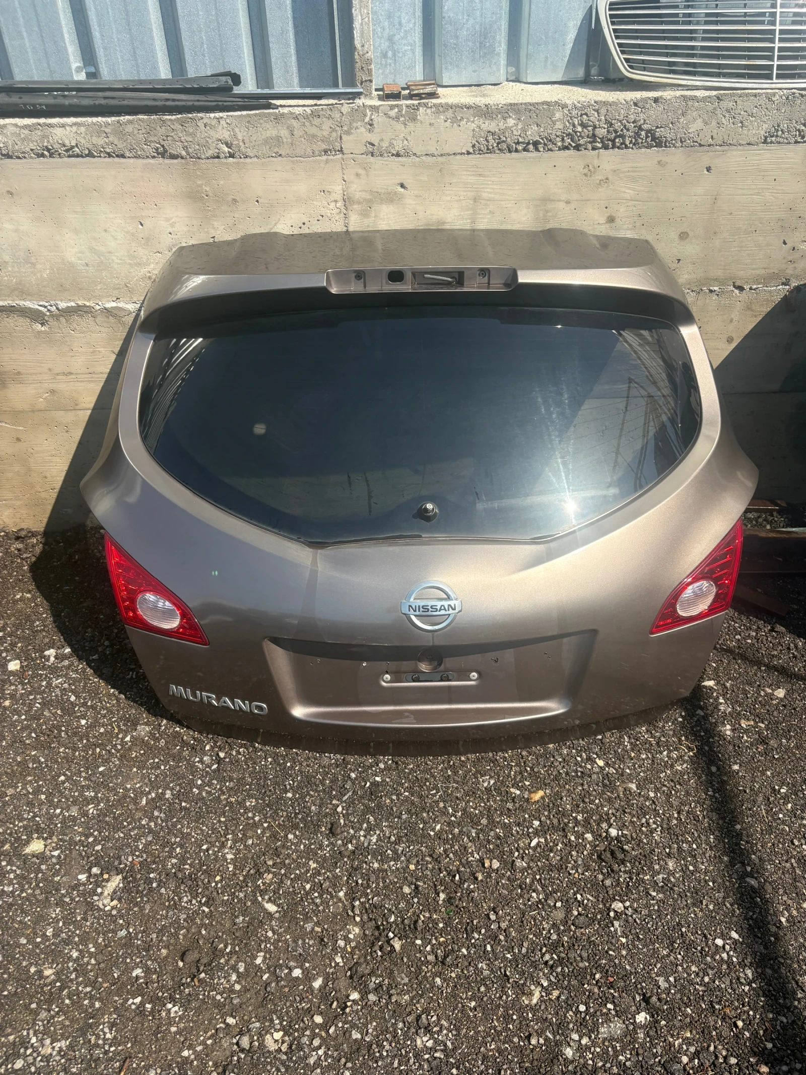 Заден капак за Nissan Murano 2011год.