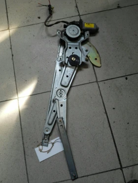 Ел машинка стъкло (стъклоповдигач) задна дясна Киа Каренс