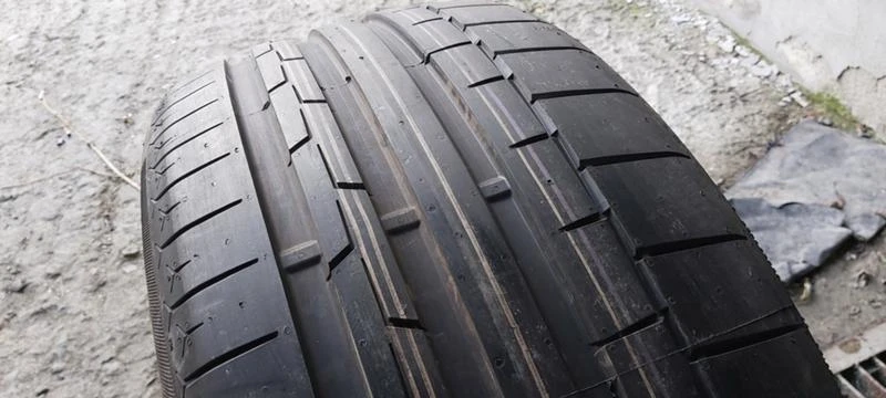 Гуми Летни 255/40R20, снимка 2 - Гуми и джанти - 31351359