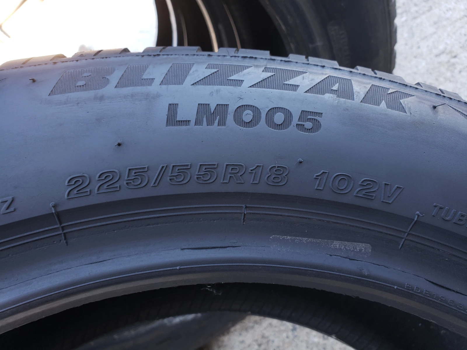 Гуми Зимни 225/55R18, снимка 5 - Гуми и джанти - 56113497