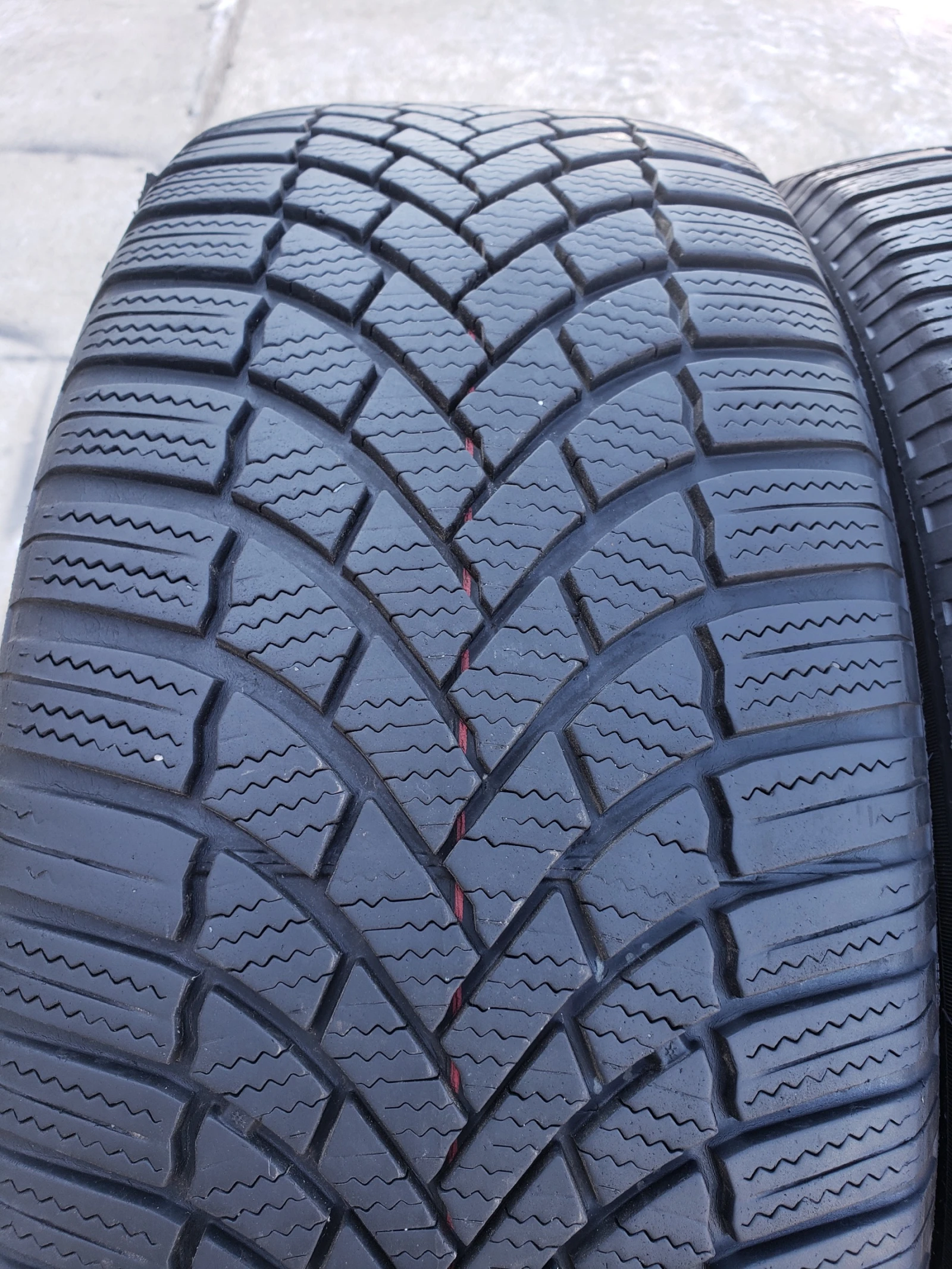 Гуми Зимни 225/55R18