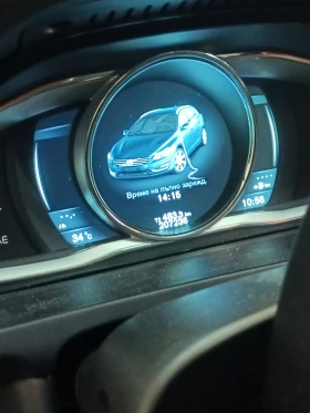 Volvo V60 D6 plug in hibrid, снимка 9